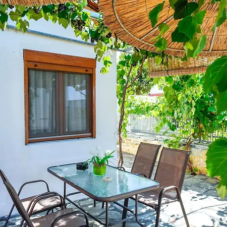 Holiday home Georgios House